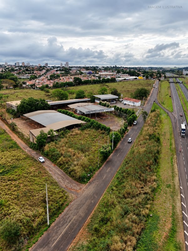 Imóvel área de 8.258,15m² - Fernandópolis SP
